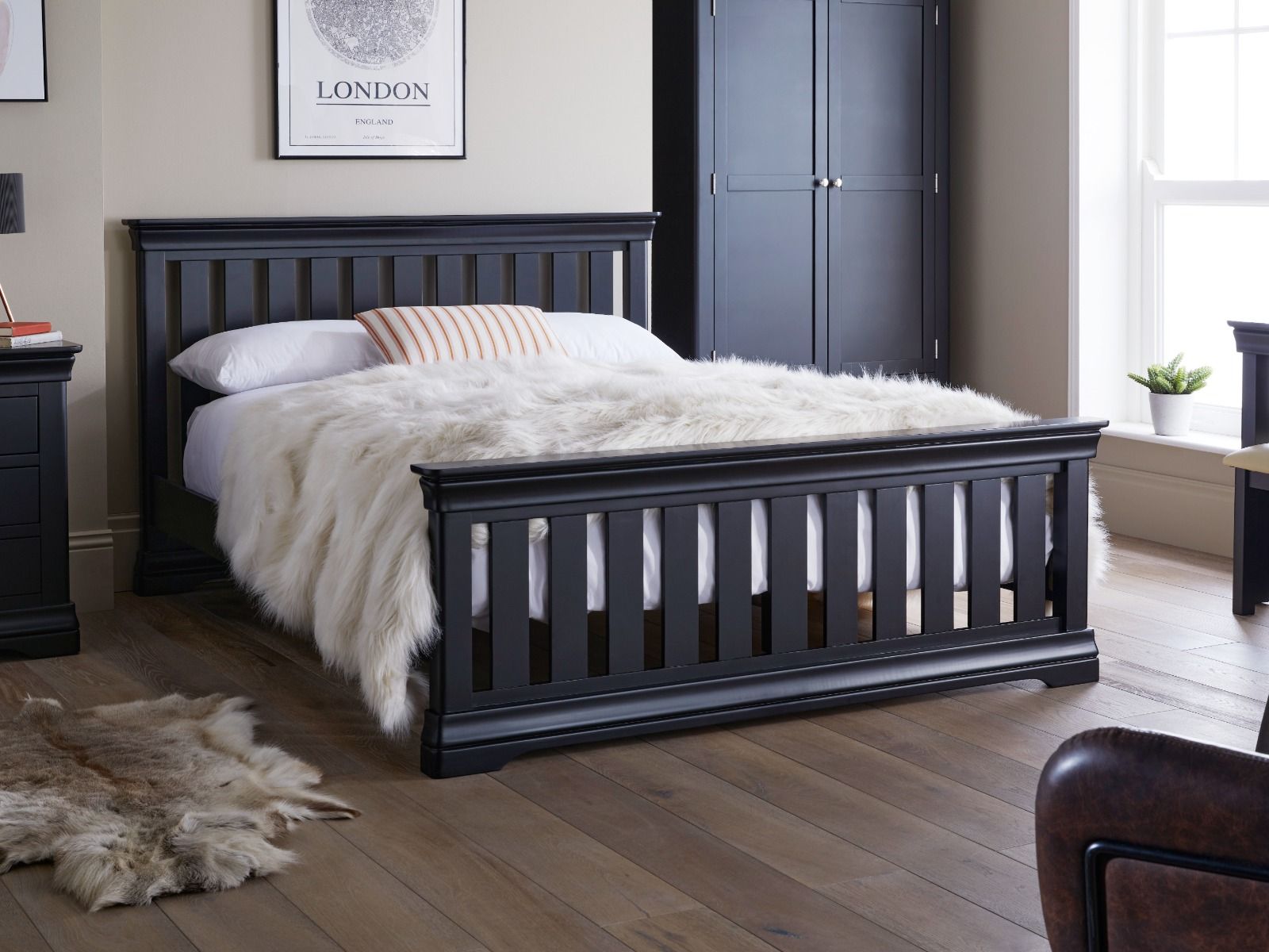 Toulouse Black Painted Slatted 4ft 6 Double Slatted Bed - 10% Off Discount Code SAVE Toulouse Black Painted Slatted 4ft 6 Double Slatted Bed - 10% Off Discount Code SAVE