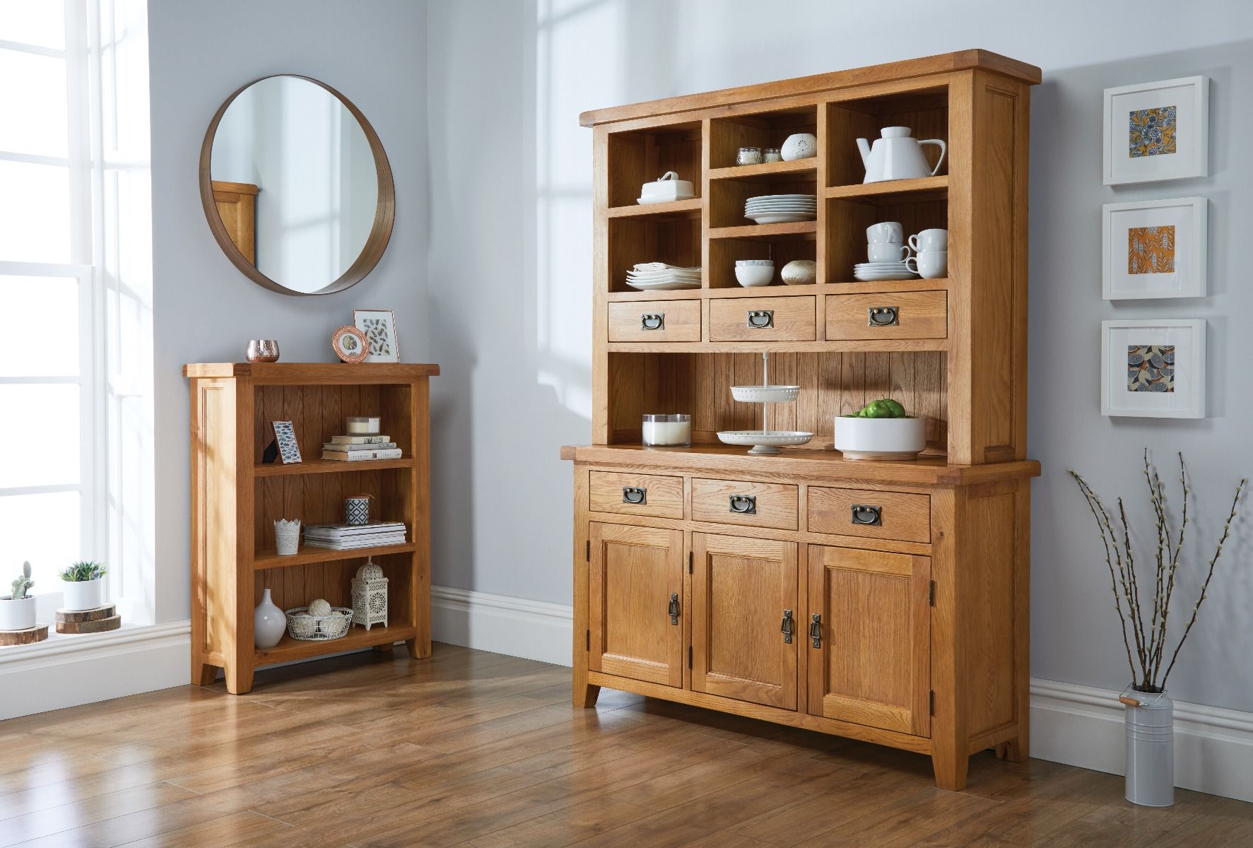 Country Oak Large Buffet and Hutch Display Cabinet Dresser