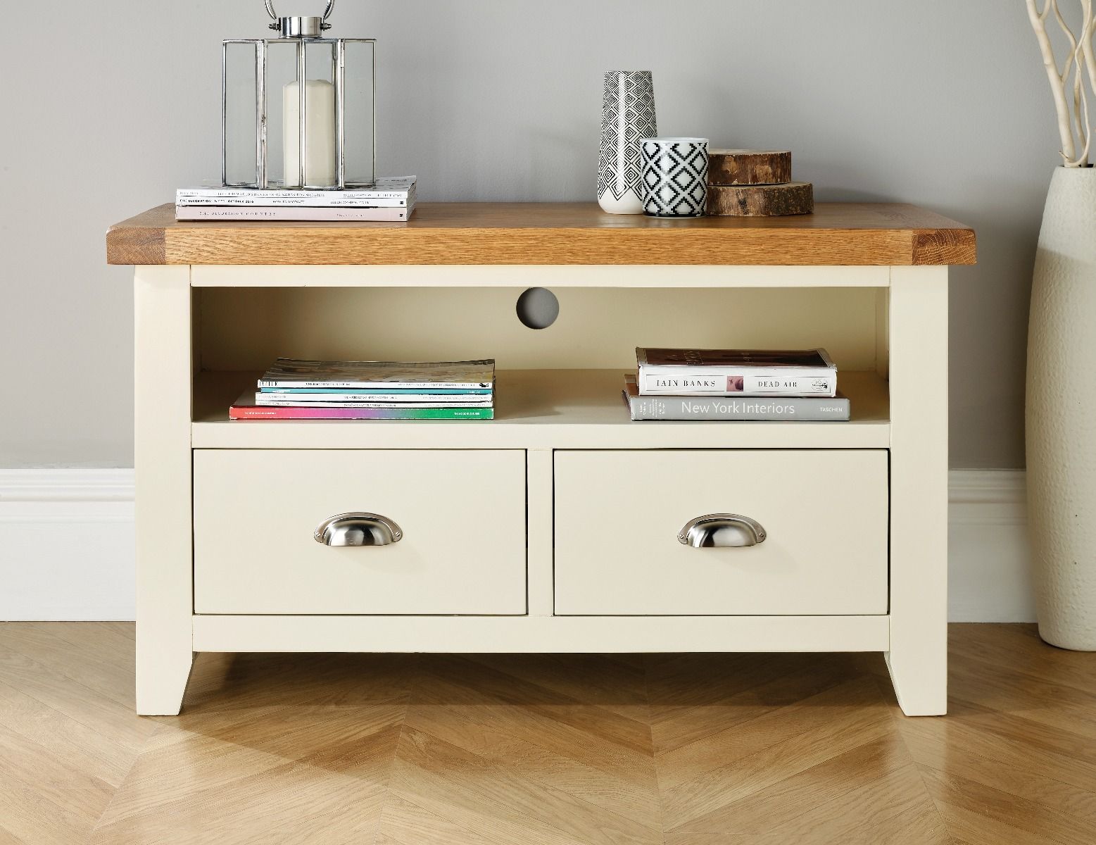 Cream painted oak tv clearance unit