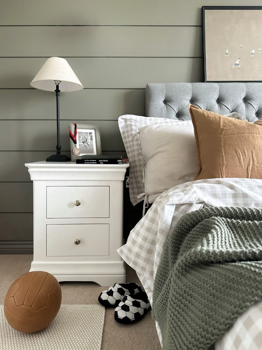 Bedside shop table clearance