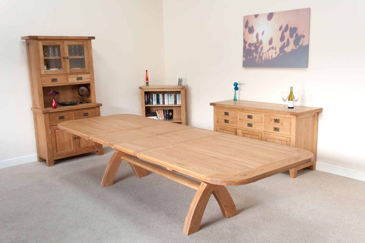 Dining table extendable to seat 12 2025