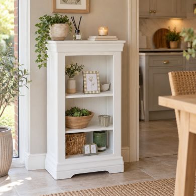 Toulouse White Painted Small Narrow Fully Assembled Bookcase - Photo by @livingatnumberfourteen on Instagram