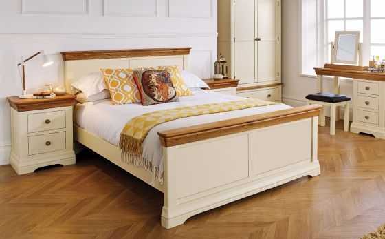 Farmhouse Country Oak Cream Painted 5 Foot King Size Bed - SPRING SALE