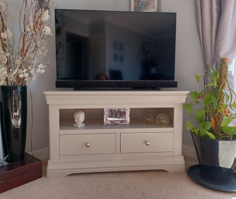 Toulouse Grey Painted Fully Assembled TV Unit 2 Drawers - Customer review photo