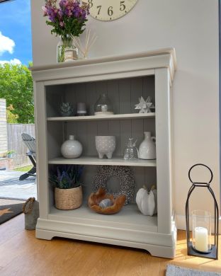 Toulouse Low Small Grey Painted Bookcase photo taken by @oakenhome Instagram collaboration photo