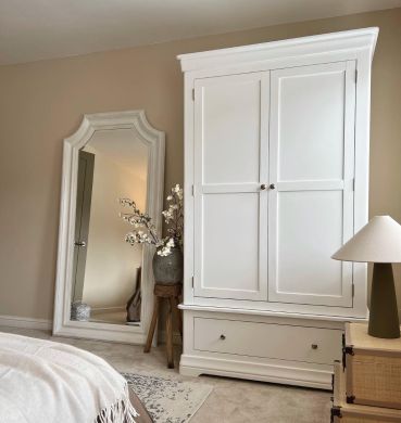 Toulouse brilliant white painted double wardrobe in the stunning bedroom of @_homeofvictoria on Instagram