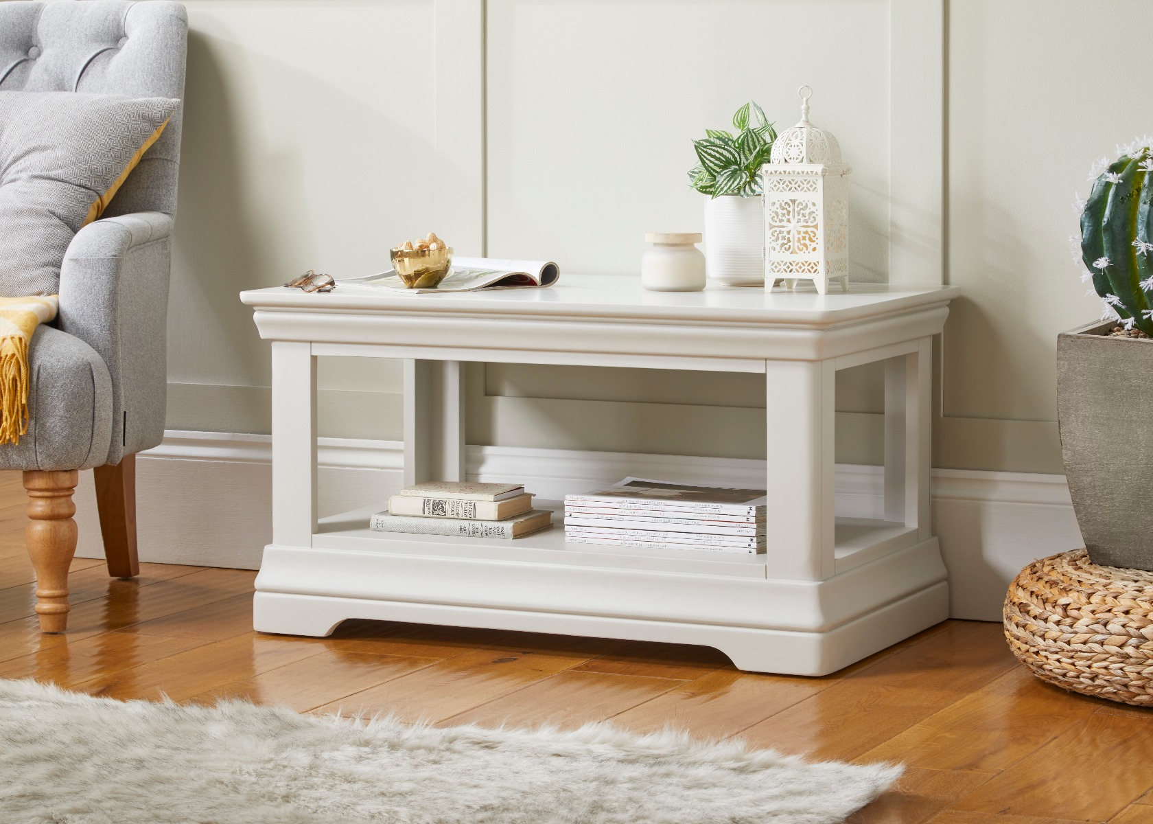 Off white coffee table with storage deals
